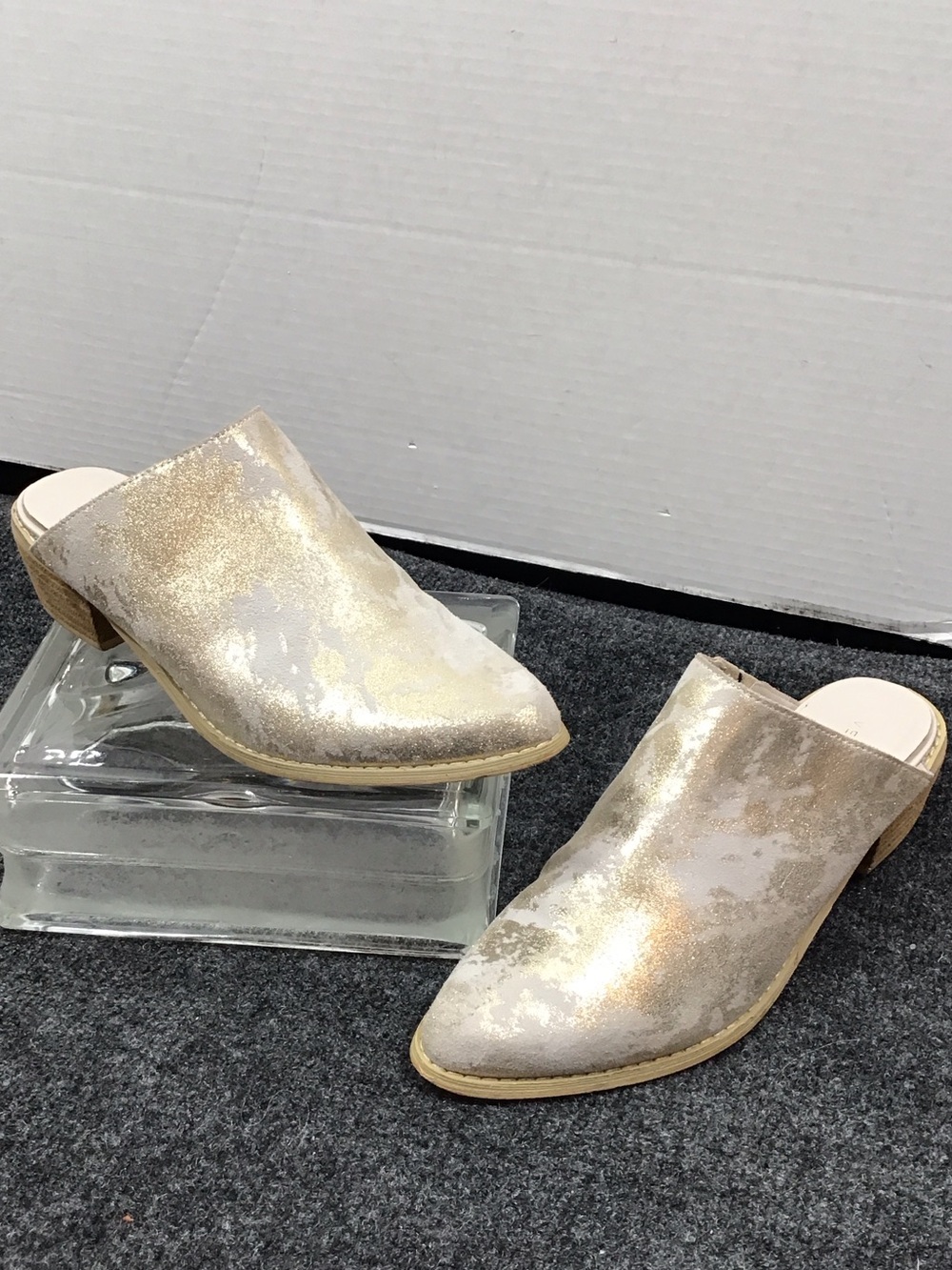 Very Volatile Moonstruck Metallic Gold leather Slip-On Mules 8 western boho